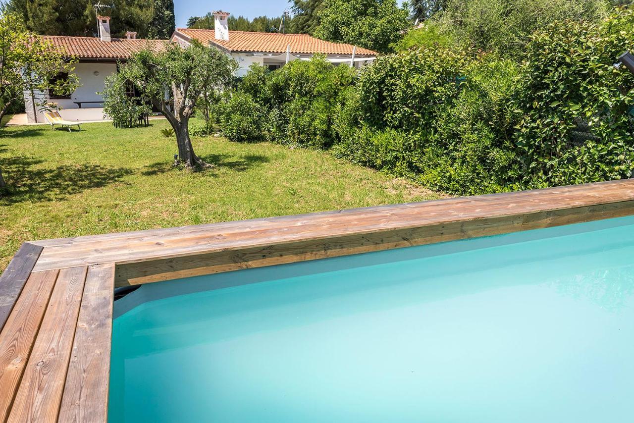 N084 - Numana, Villa Quadrilocale Con Meraviglioso Giardino Εξωτερικό φωτογραφία